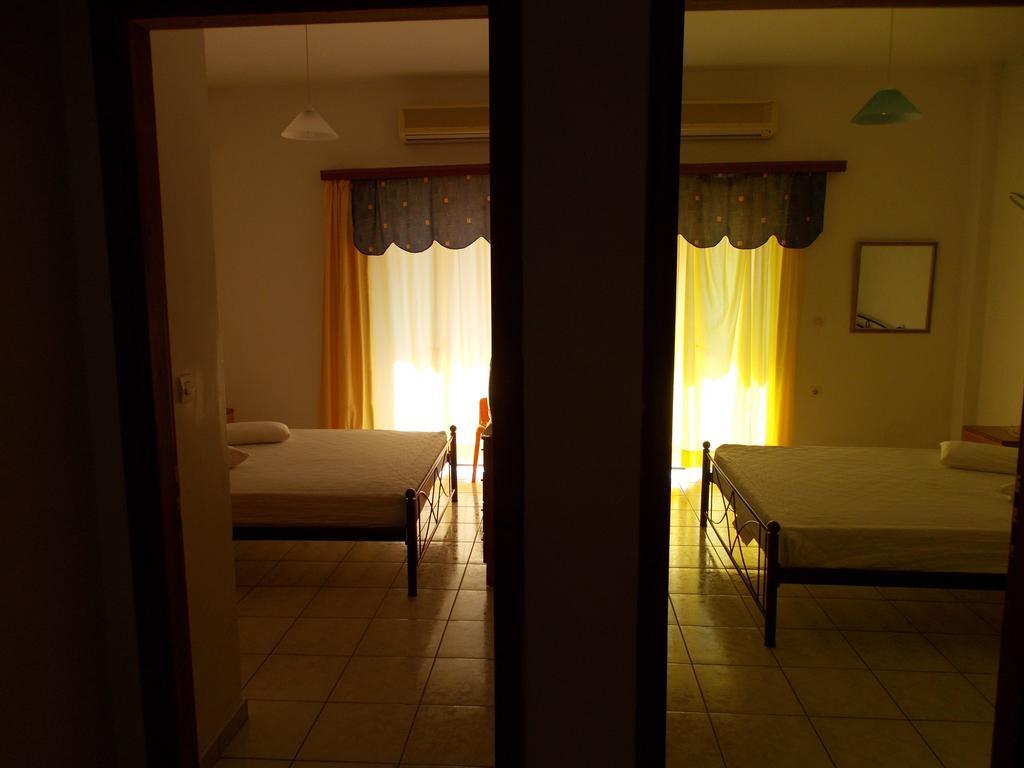 Helios&Thalassa Rooms Lutrá Edipszú Kültér fotó