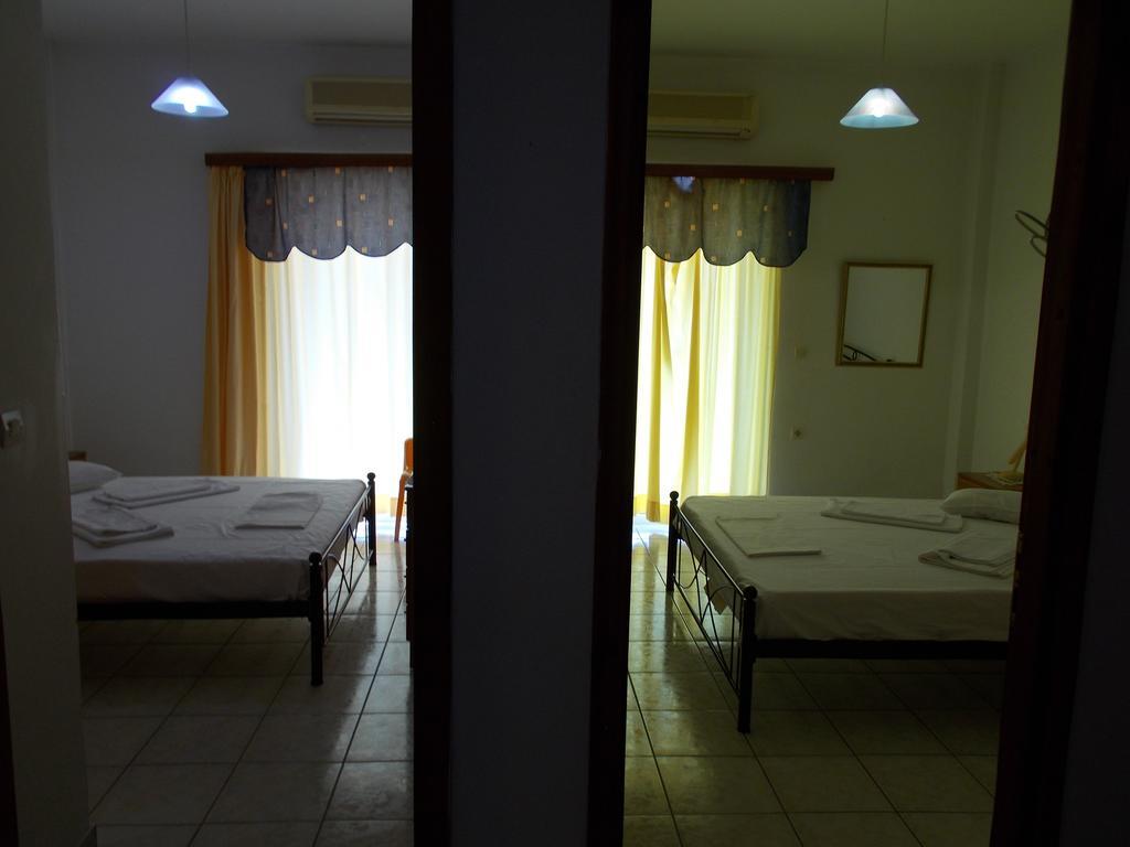 Helios&Thalassa Rooms Lutrá Edipszú Kültér fotó